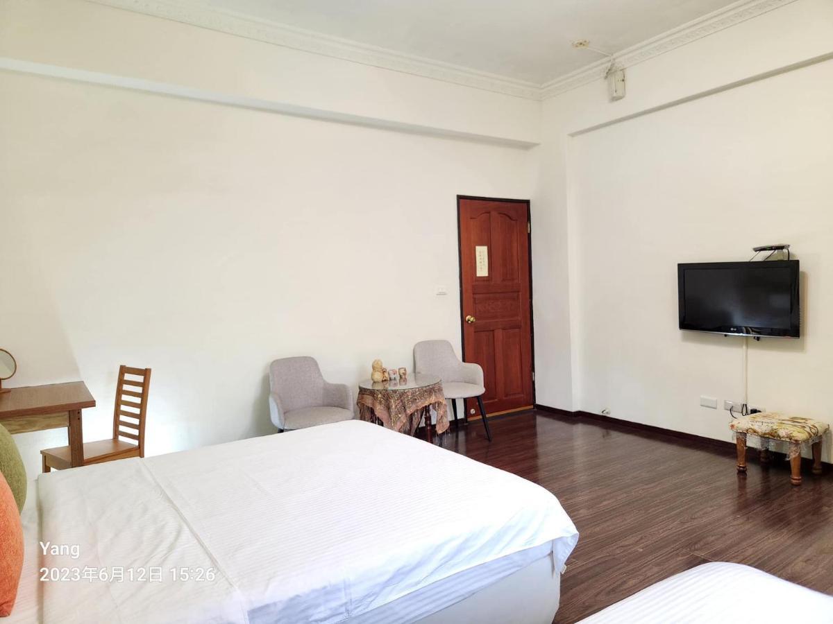 East Of Love Homestay Hualien City Ngoại thất bức ảnh