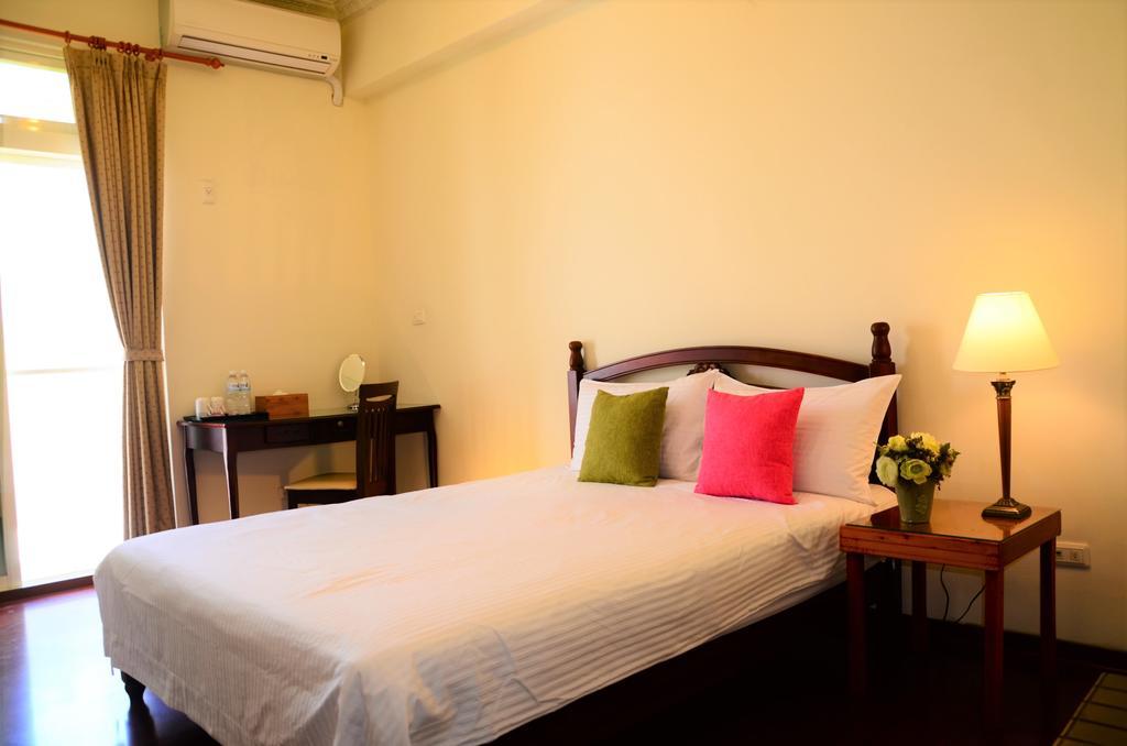 East Of Love Homestay Hualien City Ngoại thất bức ảnh